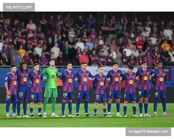 巴萨对阵赫罗纳实时：加维抢断后助攻拉菲尼亚破门，巴萨1-0领先